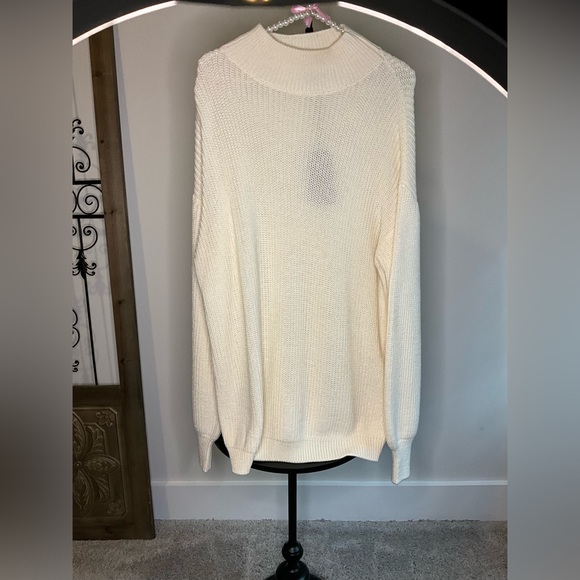 Lamarque Emelle Sweater Merino wool blend- nwt *oversized* (fits like med/lrg) - Picture 13 of 14